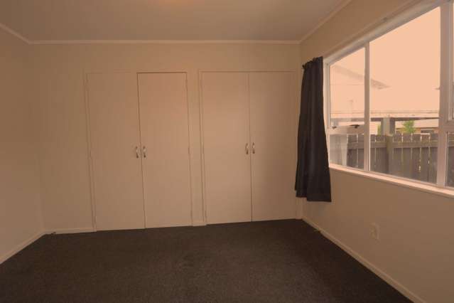 2/221 Buckland Road Mangere East_1