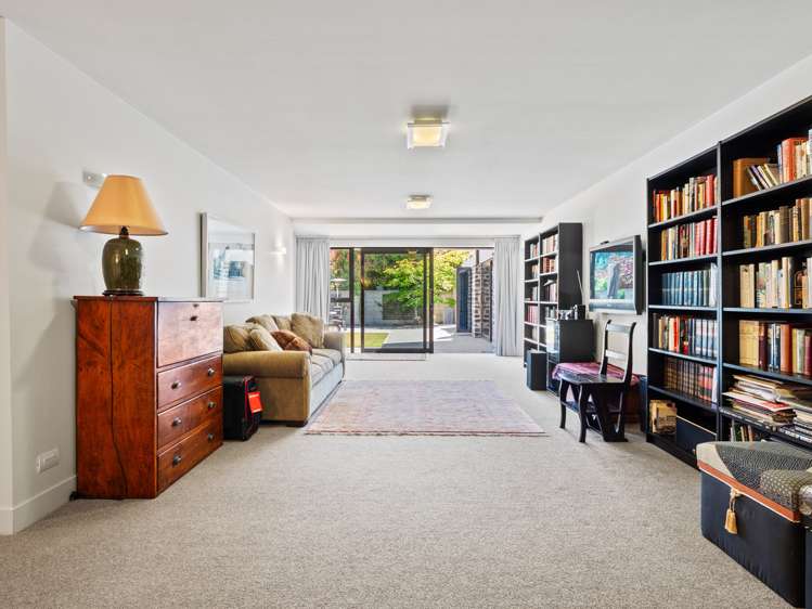 544 Peninsula Road Kelvin Heights_11