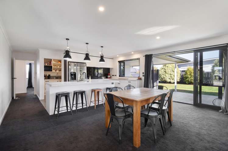 141 Pharazyn Street_3