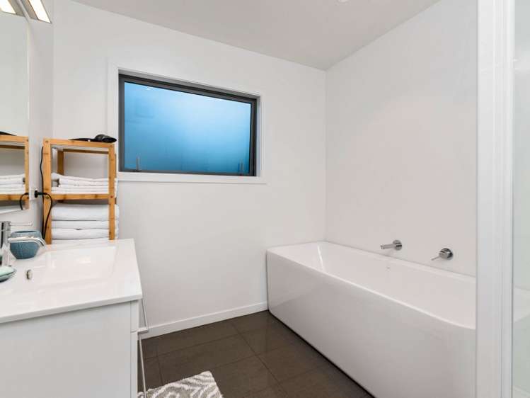 563 Frankton Road Queenstown_18