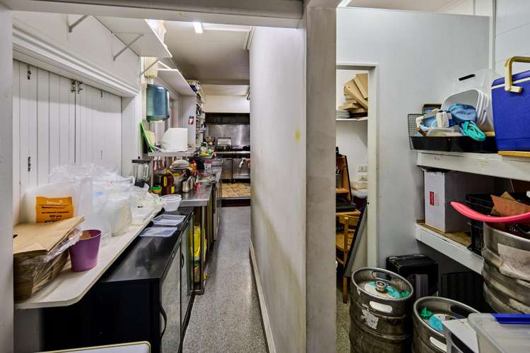 5 Oroua Street Eastbourne_13