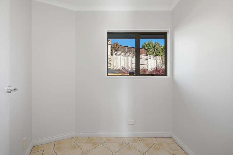 4 Caernarvon Rise Bethlehem_13