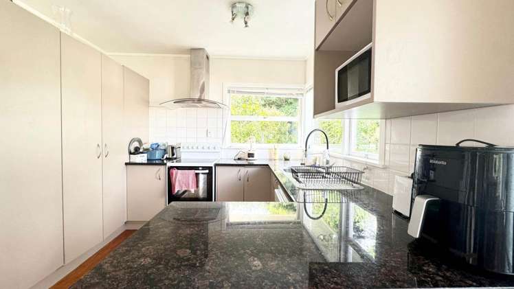 4 Easton Park Parade Glenfield_5