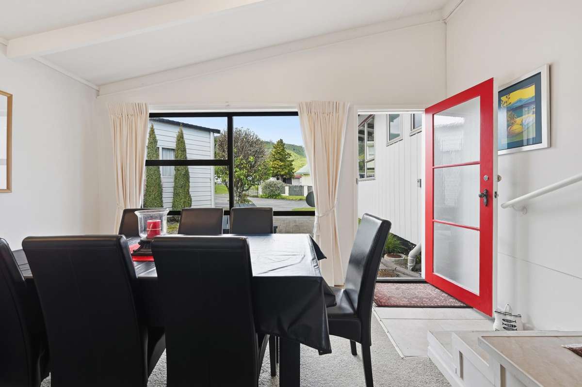 22 Angela Place_1