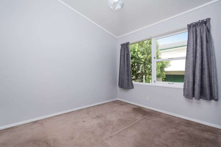 2/43 Arran Road Browns Bay_7