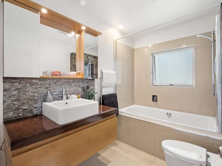 24 Mariposa Crescent Birkenhead_9