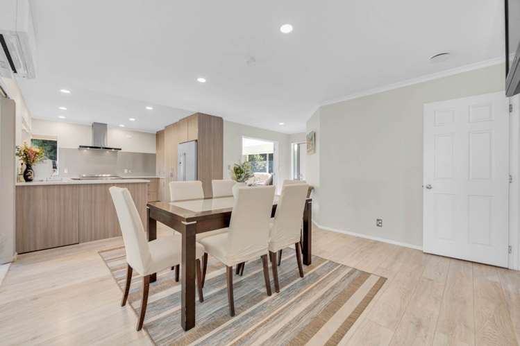 35 Stewart Gibson Place Manurewa_24