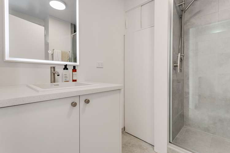 3/9a Esplanade Road Mount Eden_12