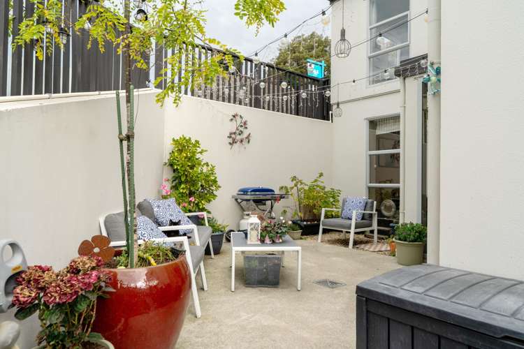 2/8 Braemar Place_4
