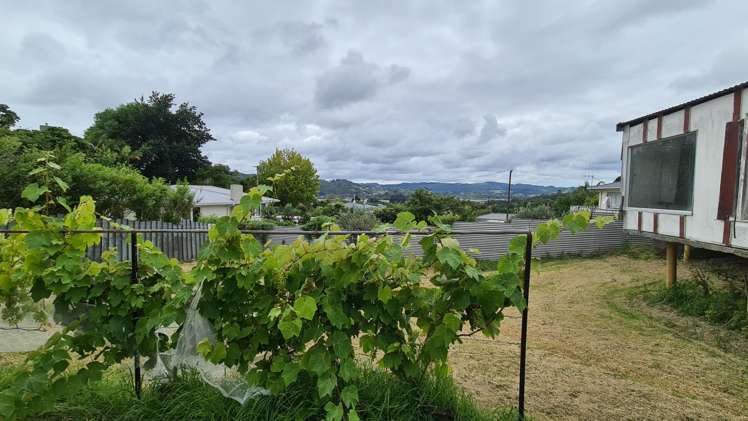6 Hilltop Avenue 11640_7