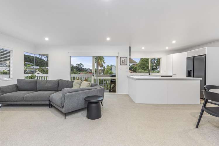 4 Kestrel Heights Arkles Bay_9