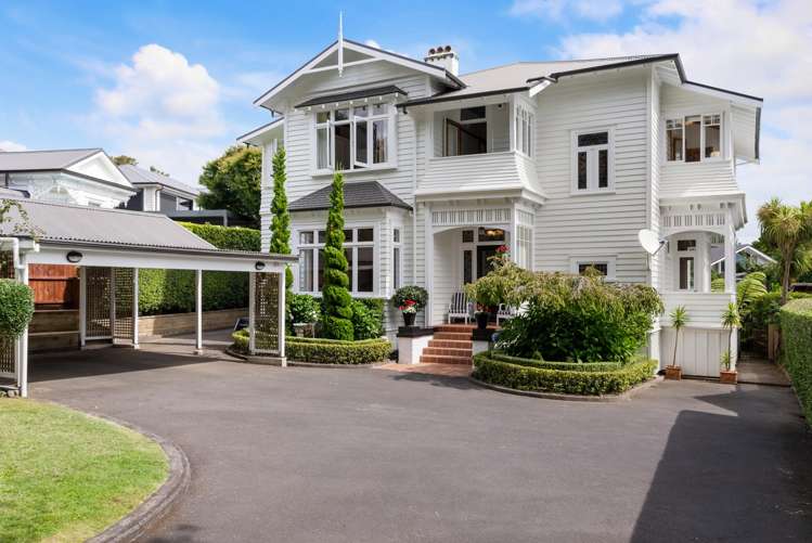 13 Golf Road Epsom_28