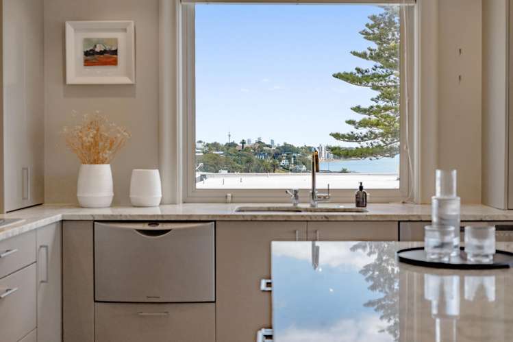 1B Tuhimata Street St Heliers_32