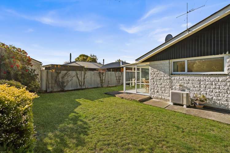 2/111A Rose Street Somerfield_24