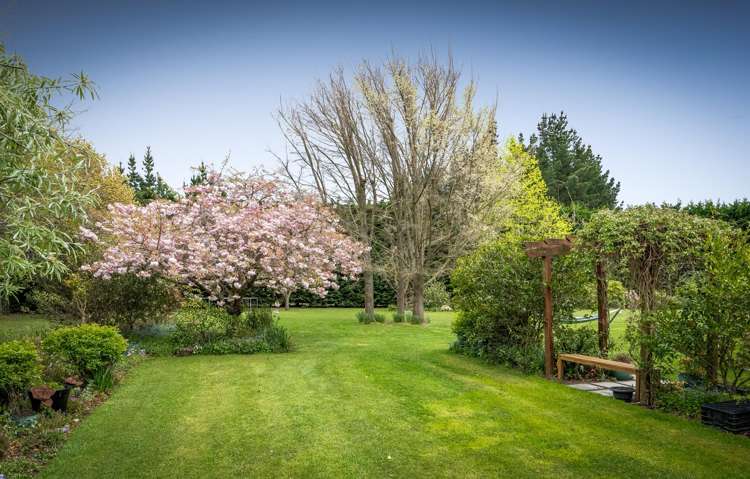 87 Halkett Road West Melton_26