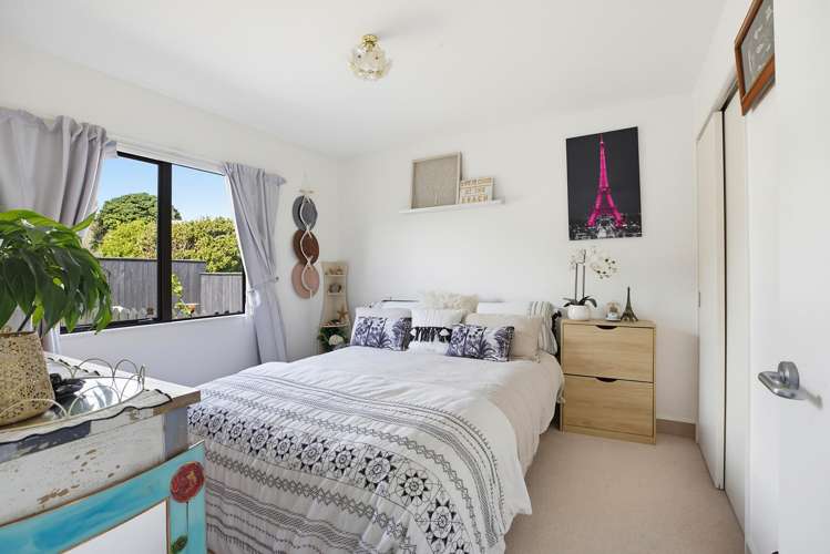 4C Richard Street Titahi Bay_11