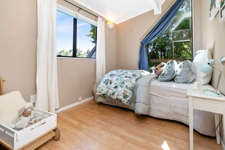 5 Gleneagles Grove Wattle Downs_13