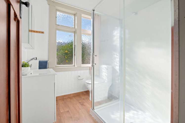 145 Peachgrove Road Hamilton East_10