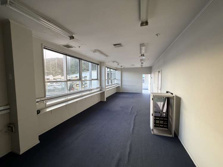 19 Peterkin Street Taitā_1