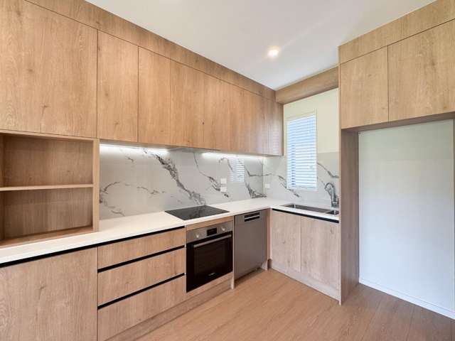 5/8 Lowtherhurst Road 11410_2