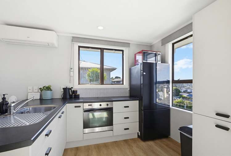16 Tuki Street Titahi Bay_4