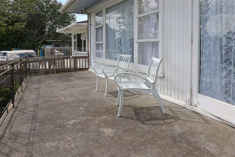 4247 Great North Road Glendene_8