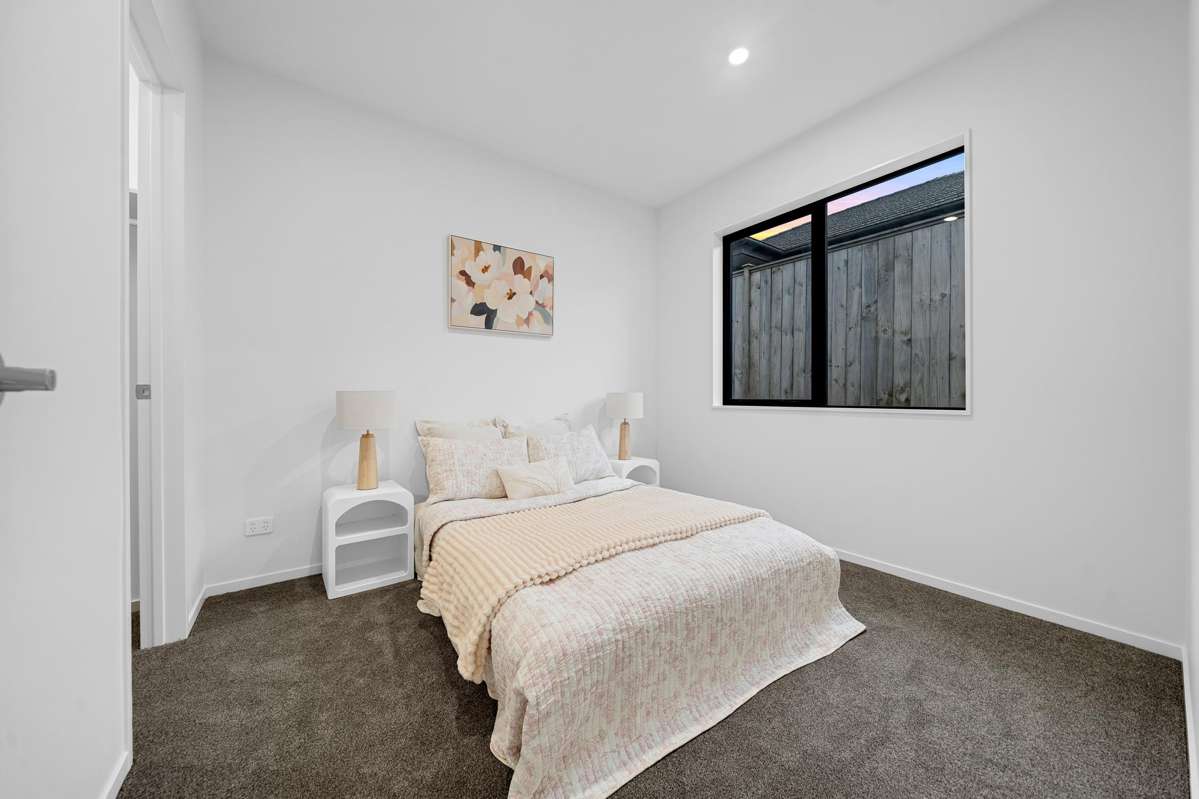 22 LEATHEM CRESCENT_3