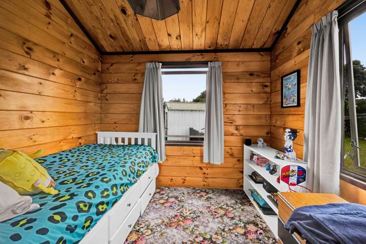 8 Ponderosa Place Opunake_16