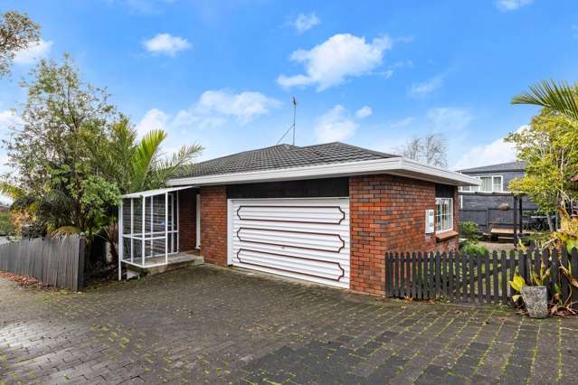 Stylish Single-Level Living!