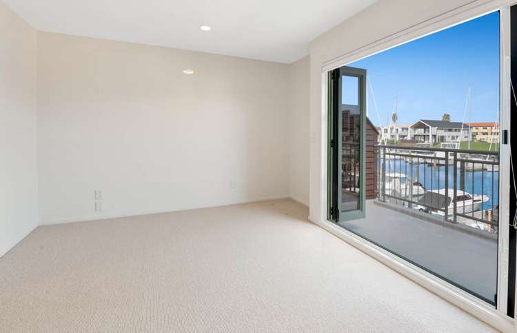 153 Waterside Crescent Gulf Harbour_14