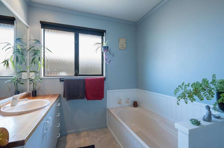 6 Saint James Avenue Richmond_18