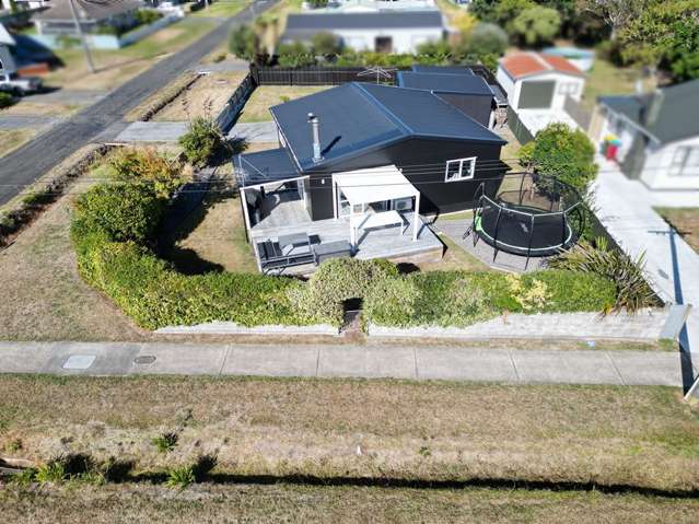 8a Te Awa Street Foxton Beach_1