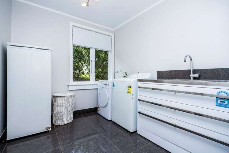 334 Upper Harbour Drive Greenhithe_16