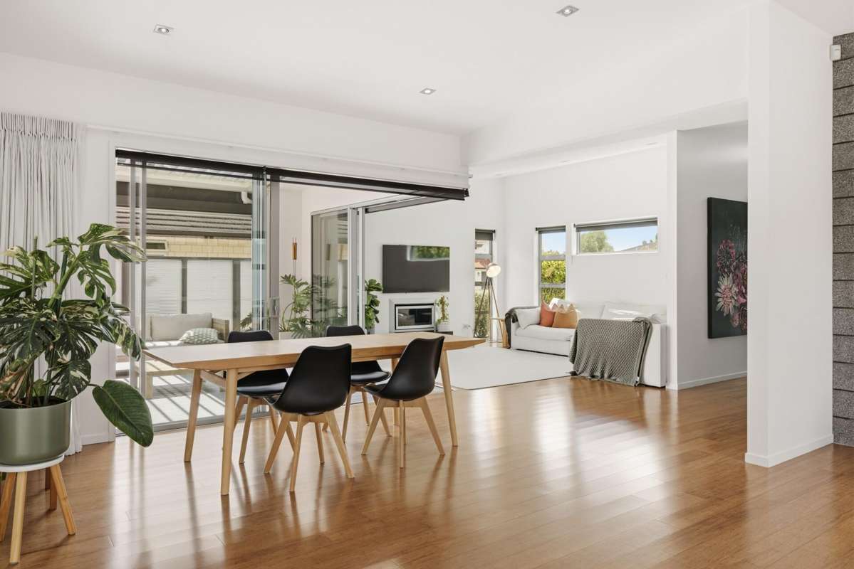 118 Oriental Parade_1