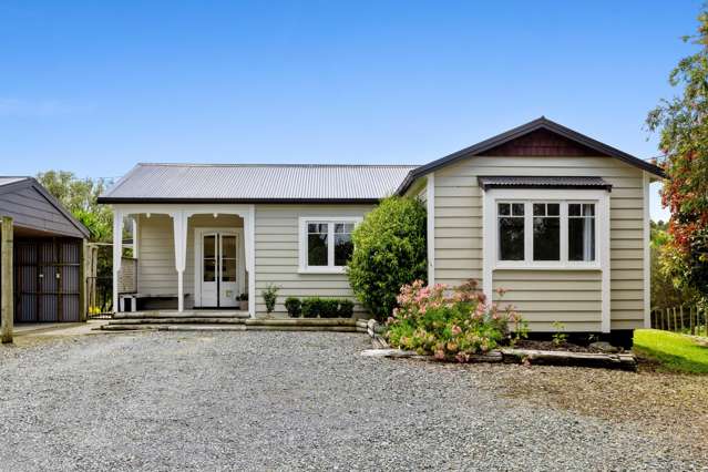 Country Character, Modern Charm