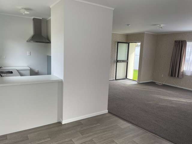 1/11a Albert Street Papakura_4