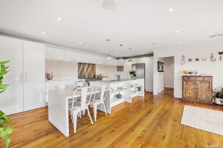 7 Rewi Street Torbay_12