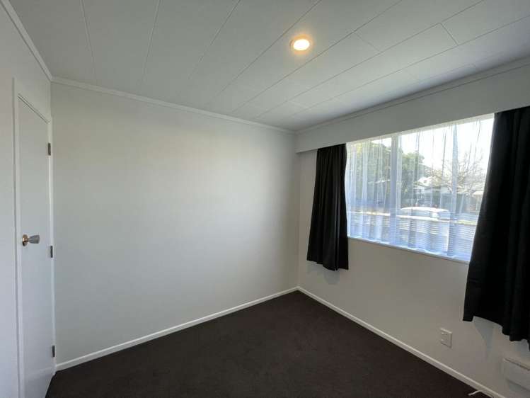 1/9 Denver Grove Totara Park_5