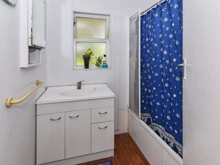 2 White Road Manurewa_3