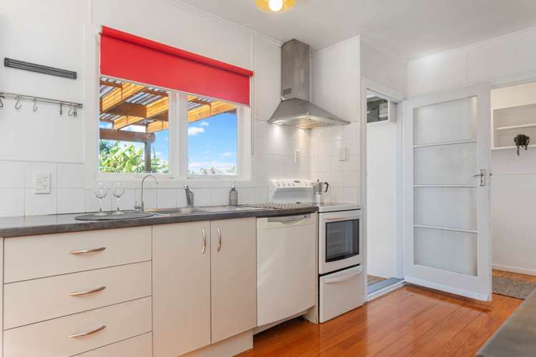 41 Waipani Road Te Atatu Peninsula_15