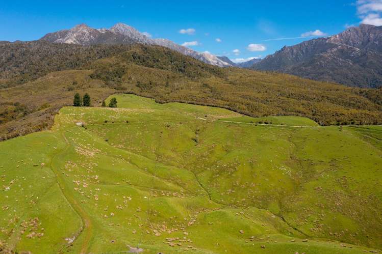 220 Quartz Range Road Bainham_52