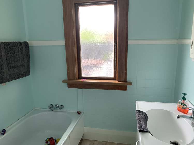 38 Essex Street Balclutha_6