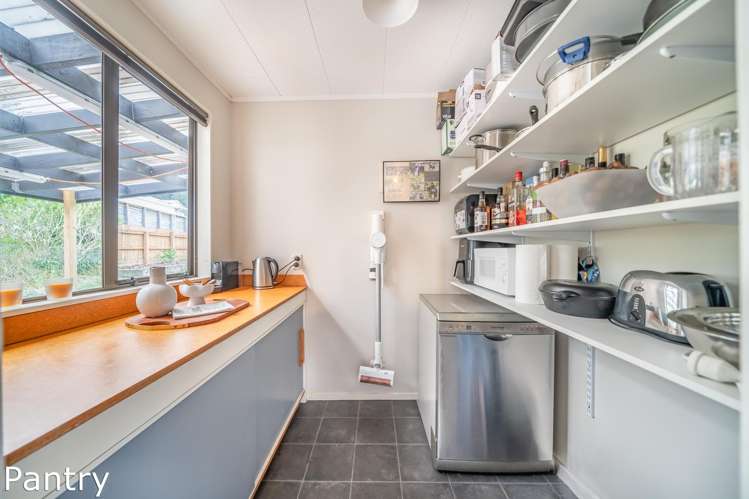 1 Garth Lane Maoribank_7