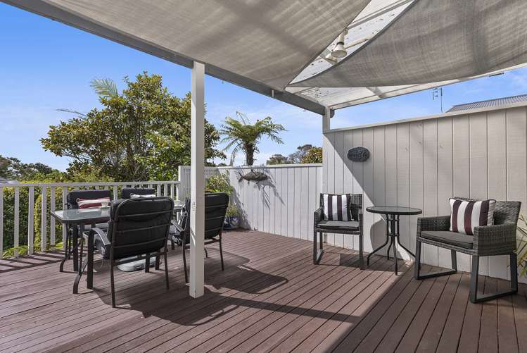 85 Golf Road New Lynn_16