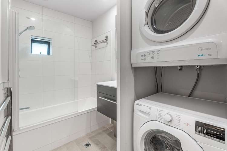 GD/23 Upper Queen Street Auckland Central_13