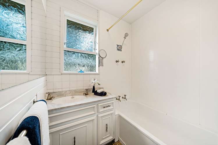 130 Canongate Street Birkdale_13