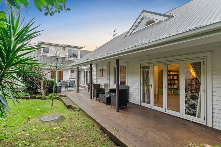 8 Vinter Terrace Mount Albert_21