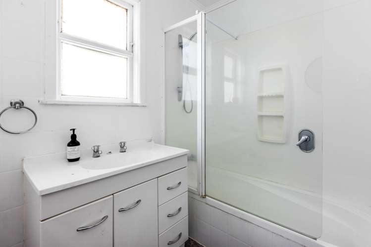 806 Huia Street Camberley_9