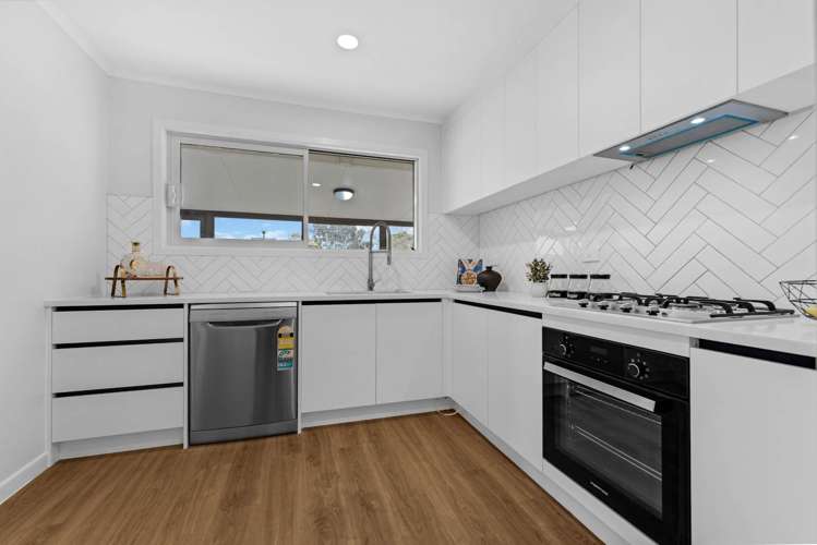 9 McDonald Crescent Mt Wellington_8