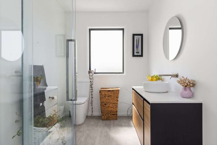 60 Pelorus Avenue Poraiti_15